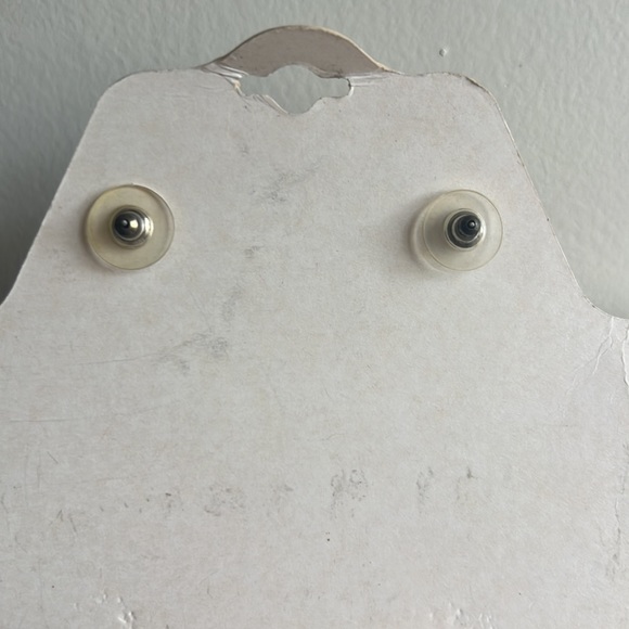 Bling rohinestone shiny diamond like earrings - Picture 3 of 5